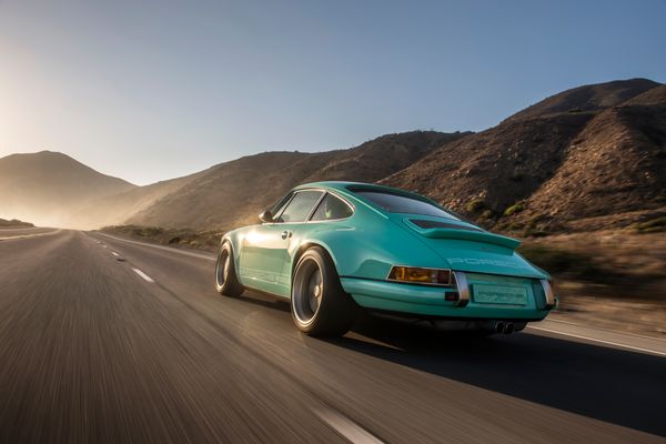 1991 Singer 911 "Malibu"