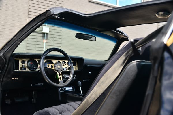 1977 Pontiac Firebird Trans Am Y82