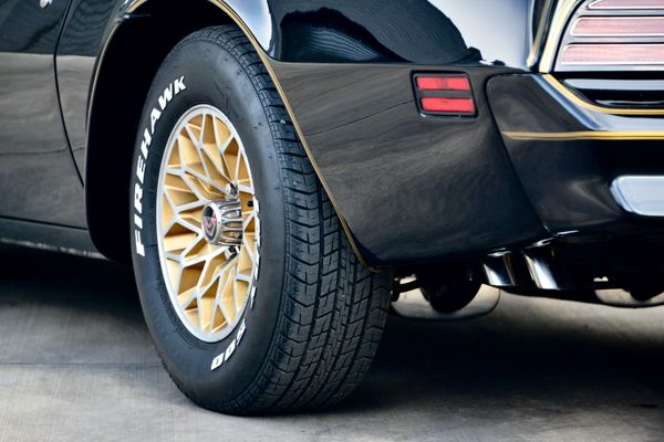 1977 Pontiac Firebird Trans Am Y82