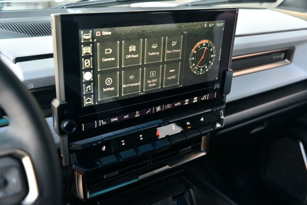 2022 GMC Hummer EV Edition 1