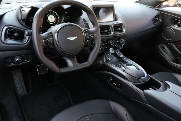 2023 Aston Martin V12 Vantage