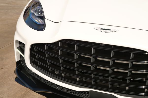 2023 Aston Martin DBX