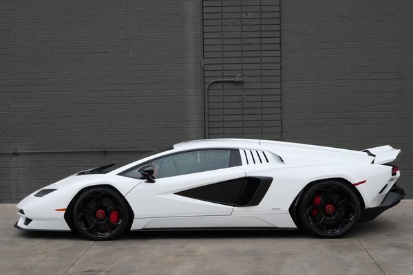 white 2022 Lamborghini Countach LPI 800-4 for sale & sold by Sandbox Motors